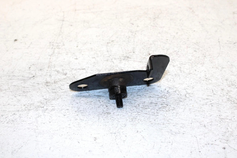 1990 Yamaha Phazer Ii Oem Front Lower Right Motor Mount 87F-21418-00-00 SY16