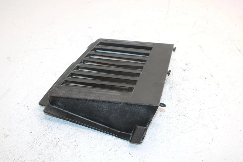 90 Yamaha Exciter Oem Left Instrument Panel Louver 8X9-77110-00-00 SY3
