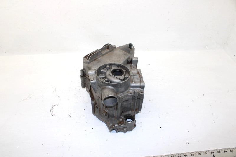 2002 Polaris Magnum 325 Oem Crankcase 3087124 AP185