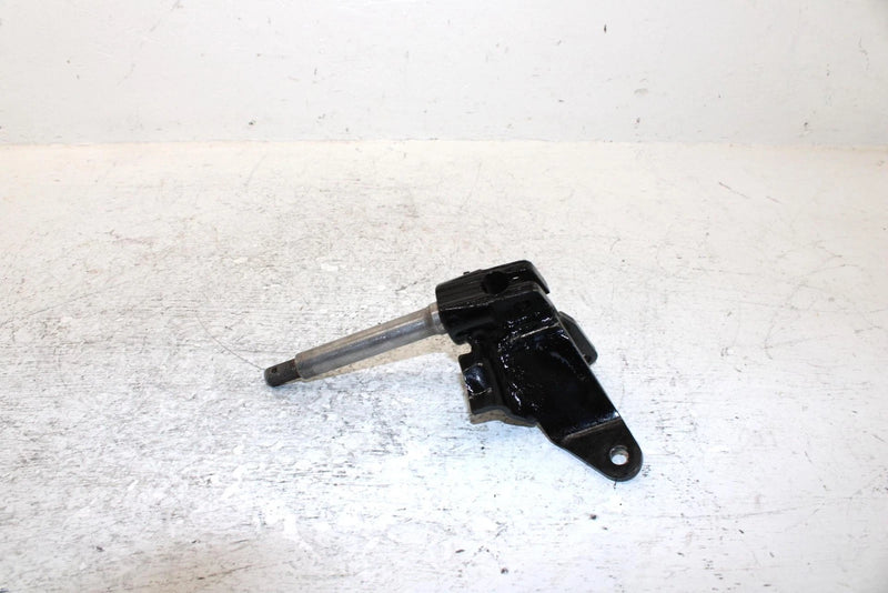 1986 Polaris Trailboss Oem Right Steering Spindle 1821024 AP108
