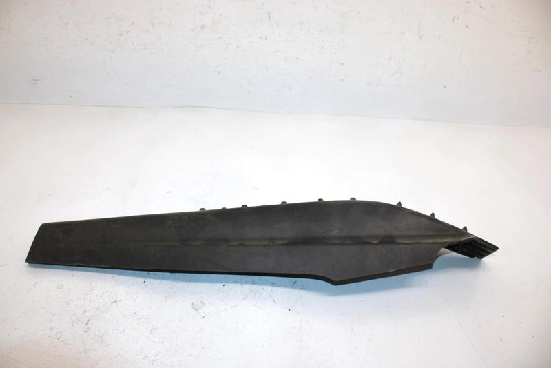 02 Yamaha Mountain Max 700 Oem Right Rear Bumper Cover 8ED-77543-11-00 SY102