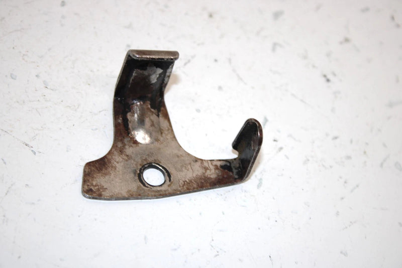 86 Honda Fourtrax 250 Trx250 A Oem Lower Breather Tube Guide 11107-HA0-680 AH32