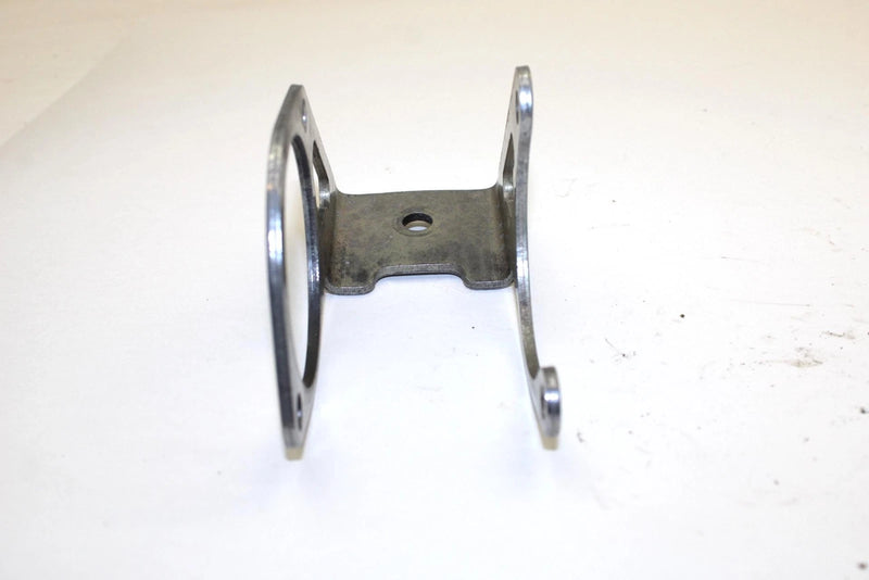 94 Yamaha Vmax 600 Oem Front Upper Right Motor Mount 8AB-21416-01-00 Q1552