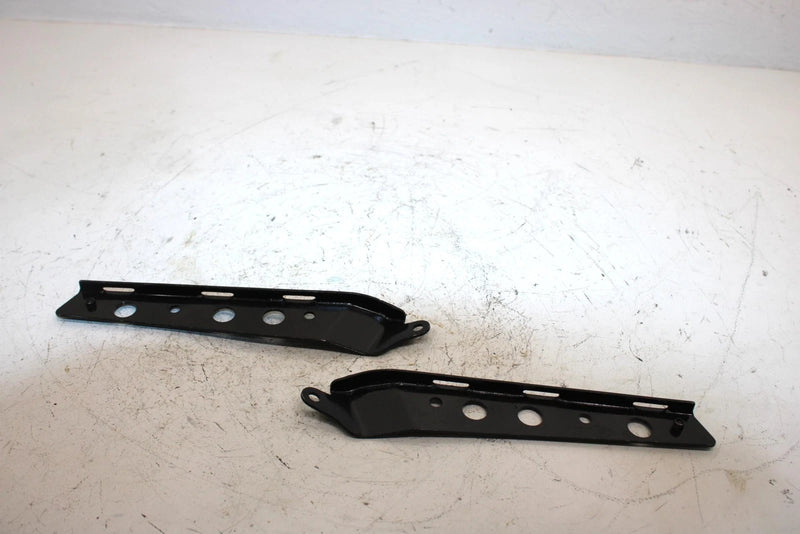 02 Polaris Xc Sp 500 Oem RH,LH Upper Hinge 5243568-067 5243567-067 Q4615