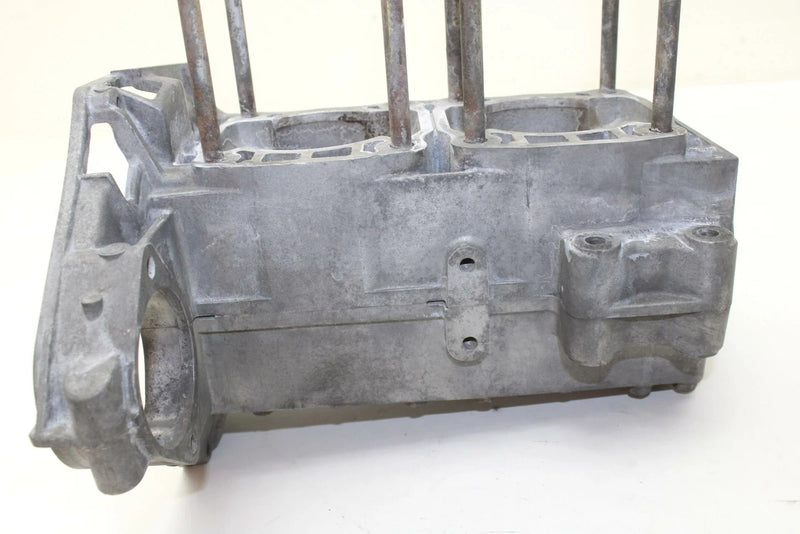 89 Yamaha Exciter EX570N OEM Crankcase 84N-15100-02-00 SY54