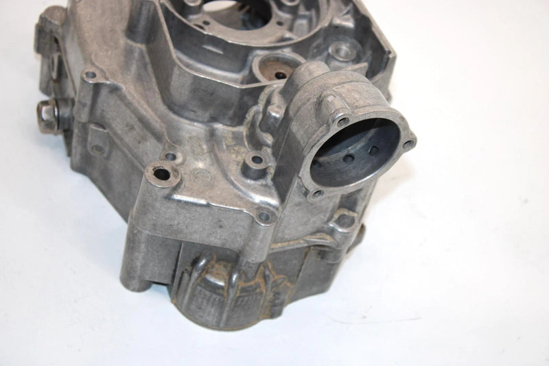 87 Yamaha  Champ 100 Yfm100t Oem Crankcase 2HX-15100-00-00 AY11