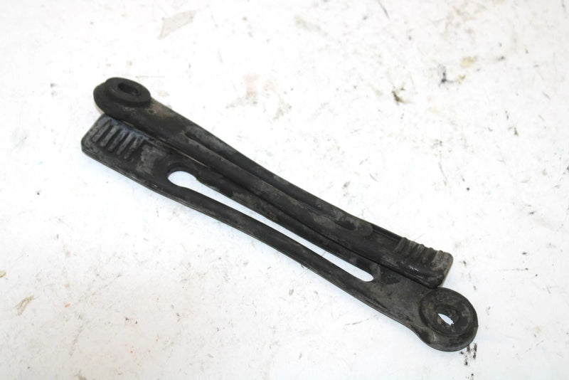 1988 Yamaha Enticer 340 Oem Hood Latch Pair 8M6-77171-00-00 SY130