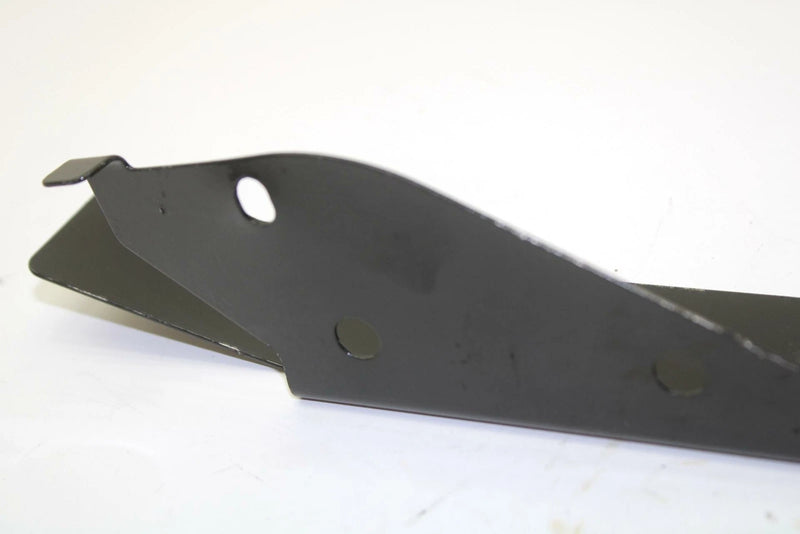 03 Polaris Magnum 330 4x4 OEM Right Splash Shield Bracket 5246021-067 Q4995