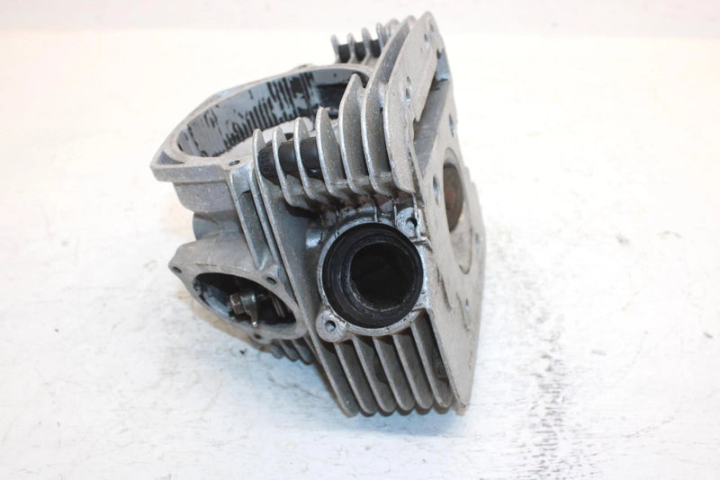 1990 Yamaha  Moto 4 Oem Cylinder Head 15A-11110-01-00 15A-11110-04-00 AY5