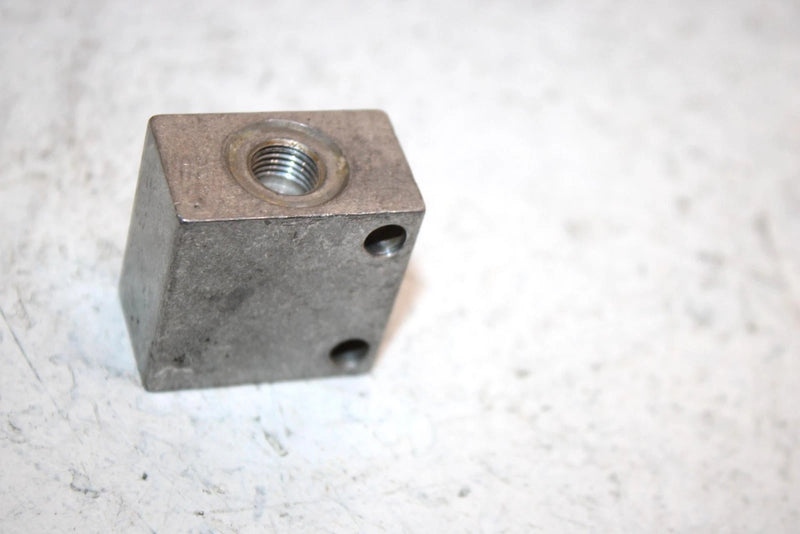 2008 Polaris Ranger 700 Oem Rear Brake Tee Fitting 7052293 XP0