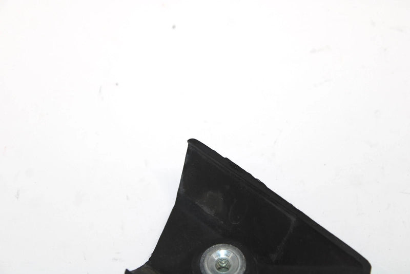 1988 Yamaha Xlv Oem Front Right Bumper End Cap 8N8-77524-00-00 SY128