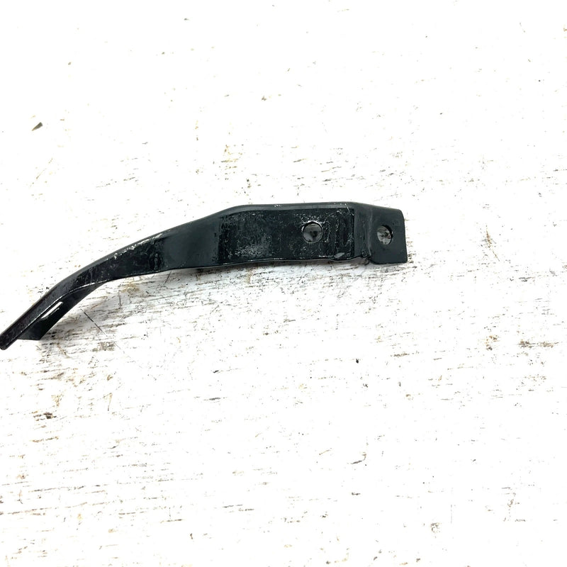 84-87 Suzuki Quadrunner 185 OEM Front Right Fender Bracket 53213-18901 AS33