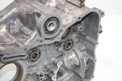 01 Yamaha  Kodiak  2wd Oem Crankcase Half 5HA-15100-00-00 AY29