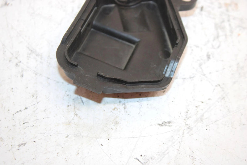 2002 Honda Foreman Es OEM Carb Cable Cover 16157-HN8-003 AH34