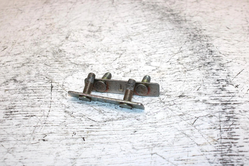 1999 Polaris 500 Indy Oem Front Bumper Support Stud Plate Pair 1012648 SP50