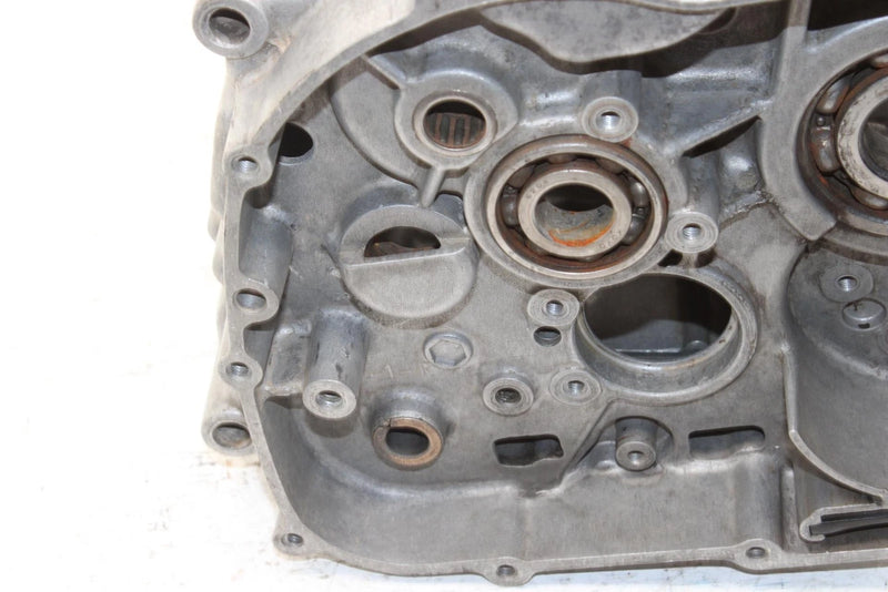 1992 Kawasaki Bayou 220 Oem Crankcase 14001-5323 AK36