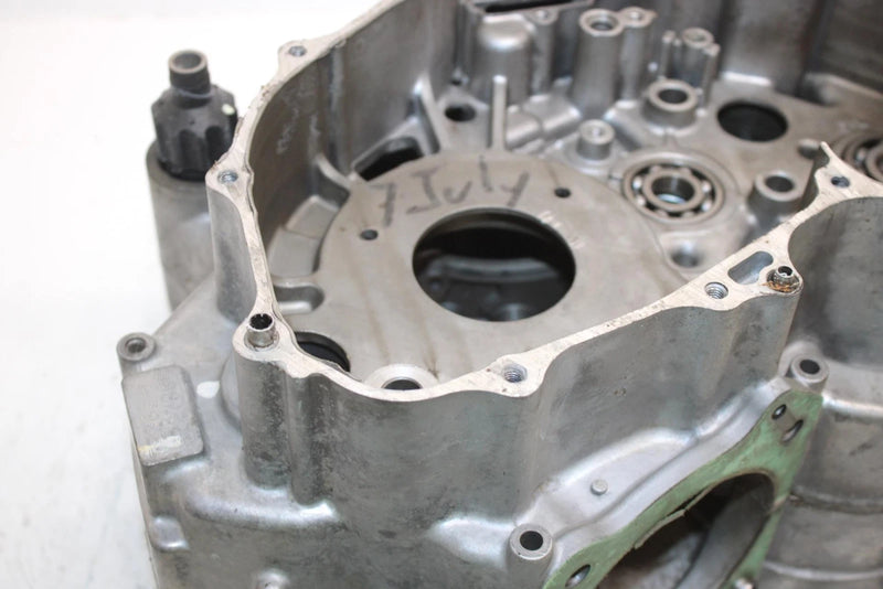 2004 Honda Fourtrax Foreman Rubicon Oem Crankcase 11100-HN2-000 AH5
