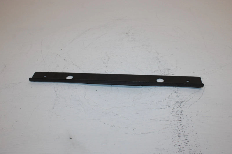 2007 Yamaha  Grizzly 350 2wd Oem Footrest Bracket 5ND-F7445-00-00 AY28