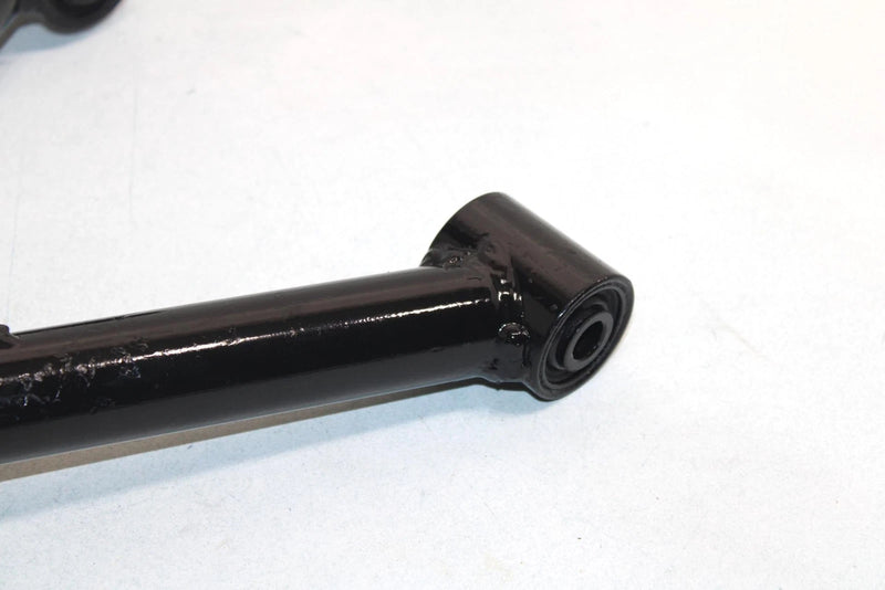 96 Kawasaki Bayou 400 4x4 Oem Front Right Upper A Arm 39007-1210 AK11