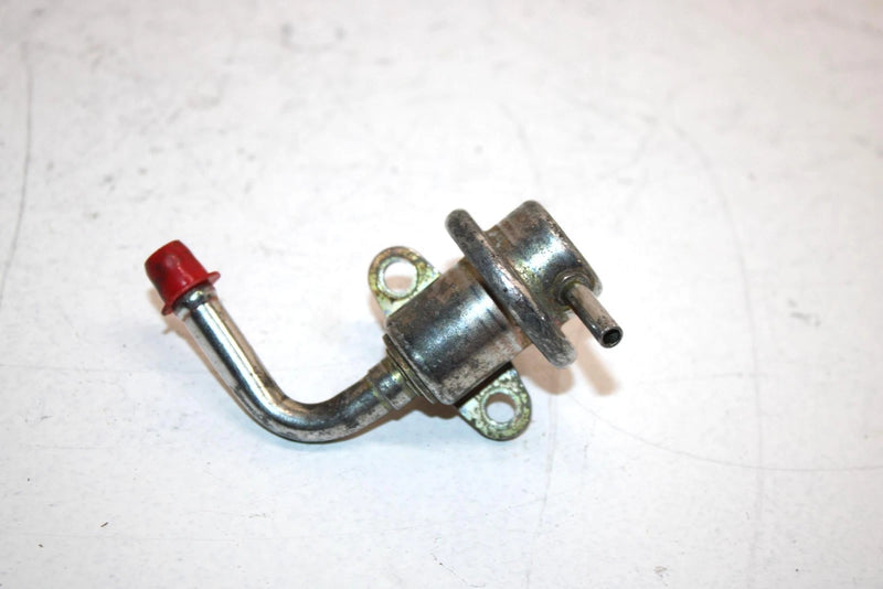 94 Polaris 500 Efi Oem Fuel Regulator 3084351 SP129