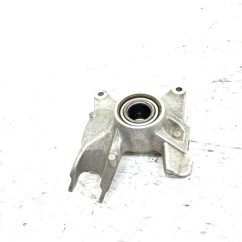 20-22 Can-Am Defender HD10 OEM Front Right Knuckle 706203097 XB0.1