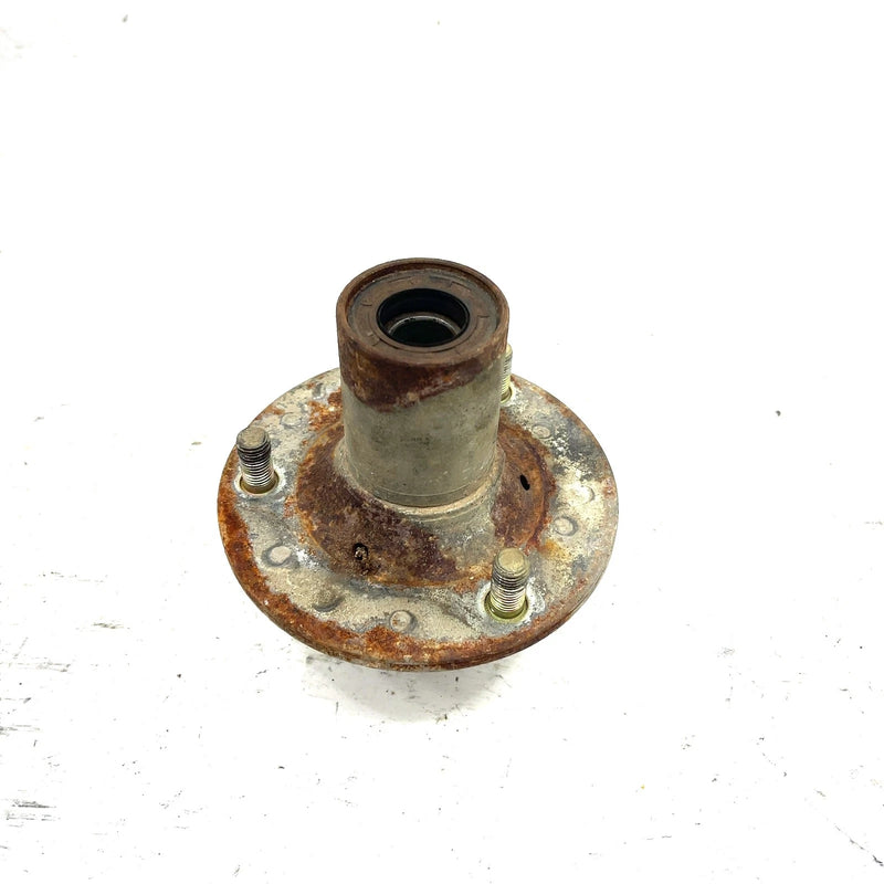 80-85 Yamaha Tri Moto 125 OEM Front Wheel Hub 3X3-25111-00-00 AY62