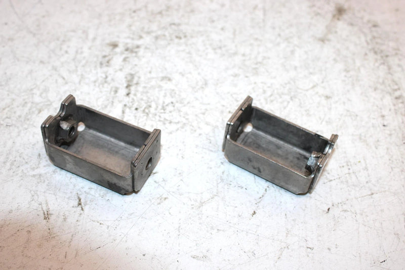 92 YamahaWaverunner Lx 650 Oem Fuel Tank Mount Bracket Pair EU0-67777-03-00 JY22