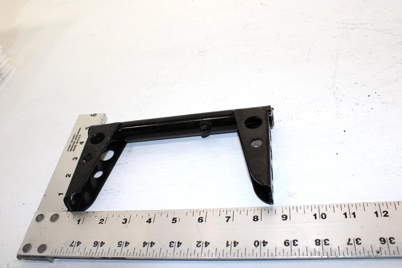 2006 Polaris 600 Fusion Oem Rear Pivot Arm W/Shaft  1541928-067 SP31