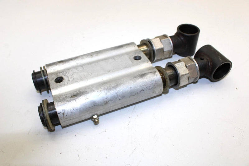 2005 Yamaha Rs Vector Oem Rear Torque Pivot Arm Stopper 8ES-4745D-00-00 SY81