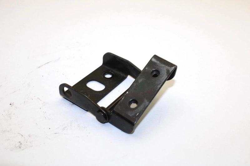 2002 Yamaha Mountain Max 700 Oem Left Hinge 8CR-77140-00-00 Q2624