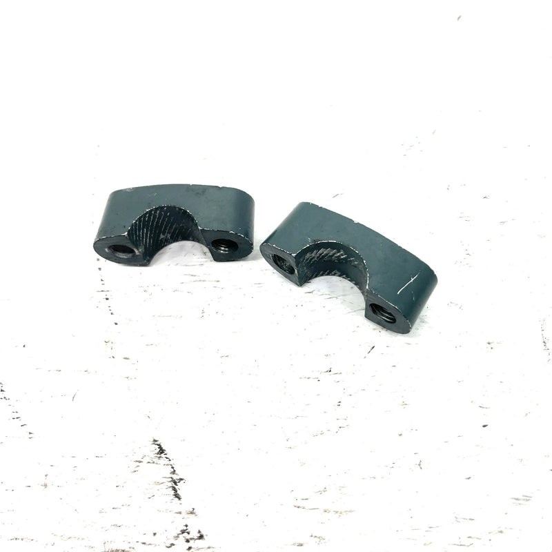 95 Yamaha WaveVenture 700 WVT700 OEM Handlebar Clamp Set EU0-23814-02-00 JY31