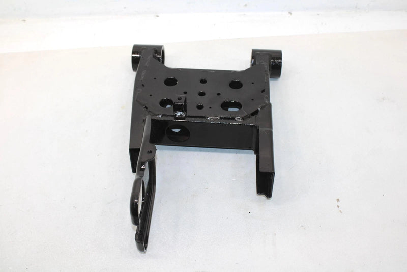 2000 Polaris Magnum 325 Oem Rear Swing Arm 1541323 AP2