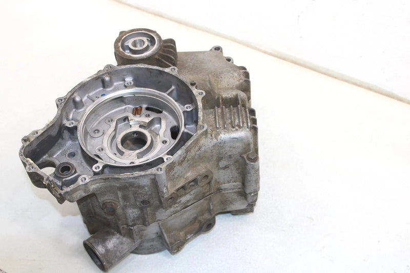 02 Polaris Magnum 325 4x4 Oem Crankcase 3087115 3087124 AP123