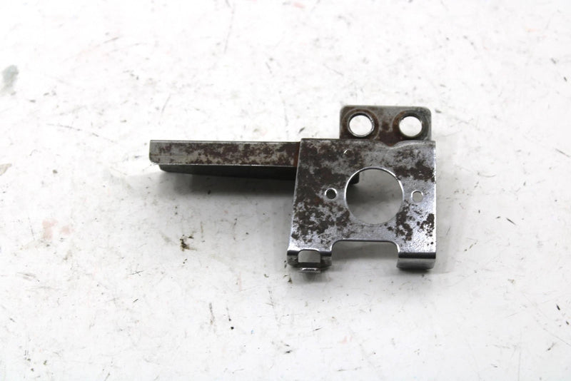 1982 Yamaha Sr540 Oem Tool Box Bracket 8N8-21945-00-00 SY65