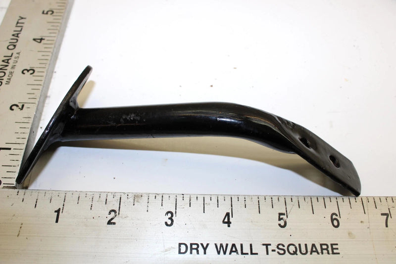 89 Suzuki Quadrunner LT160E 2x4 OEM Rear Fender Support Pair 63140-02C00 AS16
