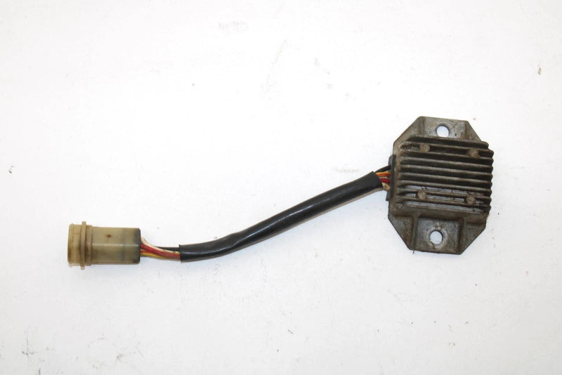 1985 Yamaha  Moto 4 Oem Voltage Regulator 29U-81960-90-00 Q2989