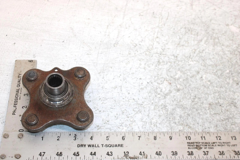 1986 Honda Trx350 Oem Front Wheel Hub 44610-HA7-670 AH40