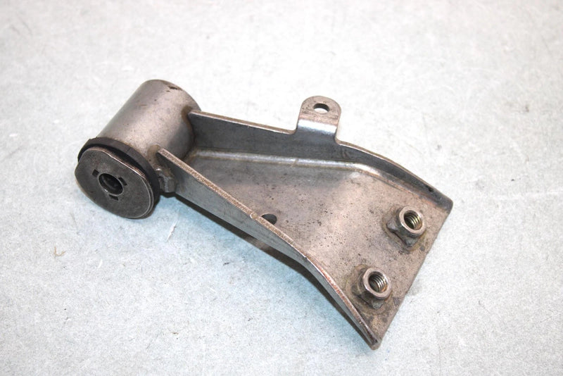 05 Yamaha  Bruin  4wd Hunter  Oem Center Engine Mount 5UH-F1315-00-00 AY38