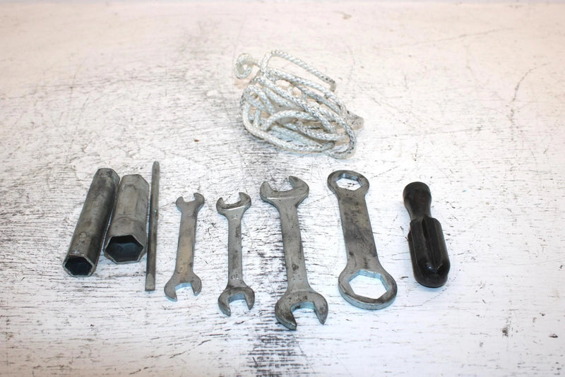 1995 Yamaha Vmax 600 Oem Tool Kit W/Tools 85L-28100-01-00 SY11