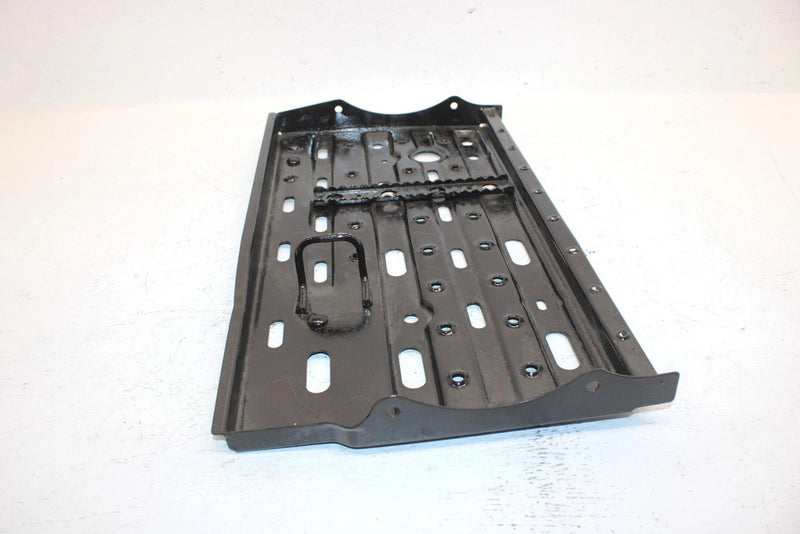 1998 Yamaha  Grizzly Oem Left Side Footrest 4WV-27481-00-00 AY49