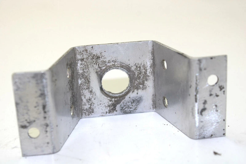 98 POLARIS TRAIL TOURING OEM LOWER OIL TANK BRACKET 5241334 Q2042