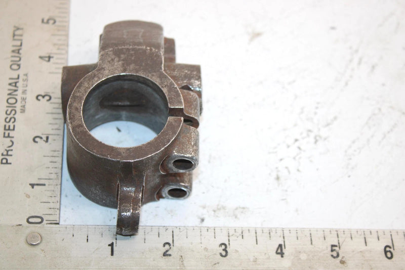 84 Yamaha Phazer Se Oem Right Lower Suspension Bracket 8V0-2377E-01-00 SY9