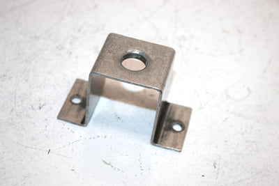 96 Polaris Xcr Sp 600 Oem Oil Tank Bracket 5240330 Q3962