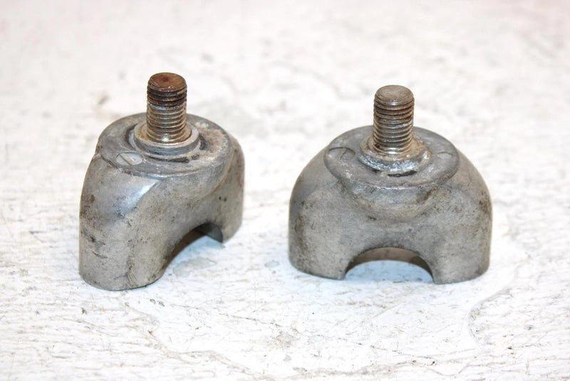 83 Honda Atc185 Sa All Terrain Oem Lower Handlebar Clamp Pair 53130-HB9-000 AH61