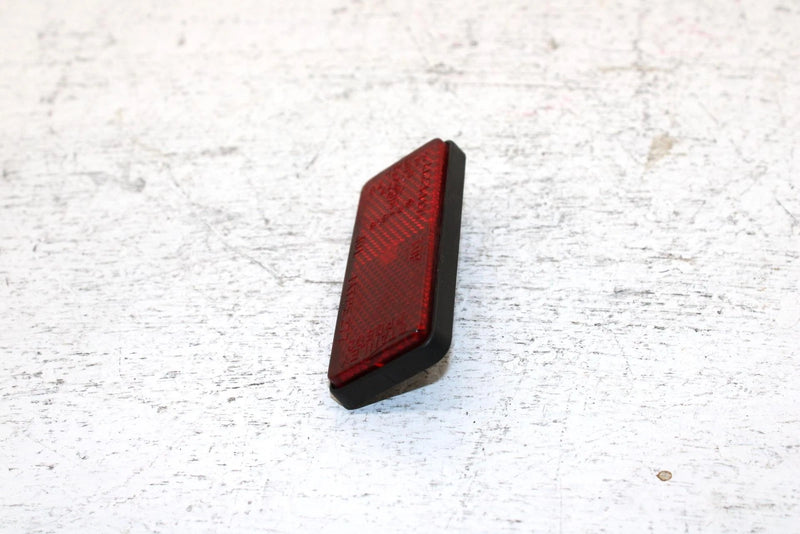 1990 Yamaha Phazer Ii LE Oem Rear Reflector 3Y6-85130-02-00 Q4187