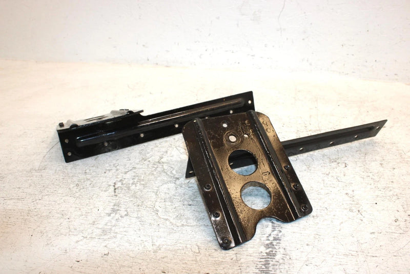 1998 Ski-doo Mach 1 700 Oem Rear Skid Mount Set 518318923 518318924 SS3