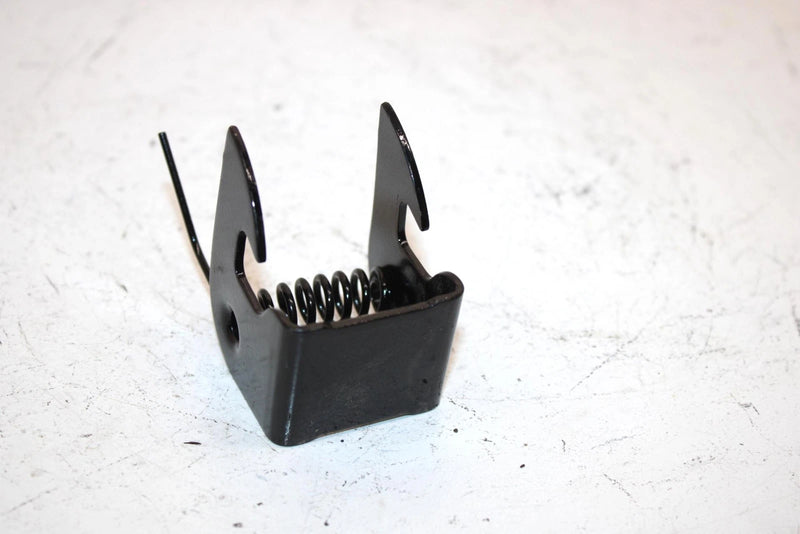 14 Can-am Outlander Max 400 Efi Oem Storage Box Latch AB6