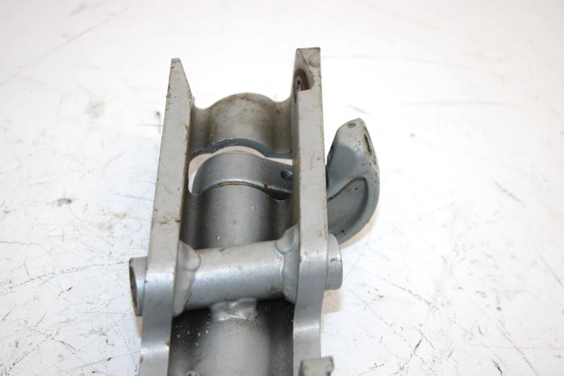 04 Arctic Cat Sabercat 600 Efi Oem Right Steering Spindle 1703-370 SA239
