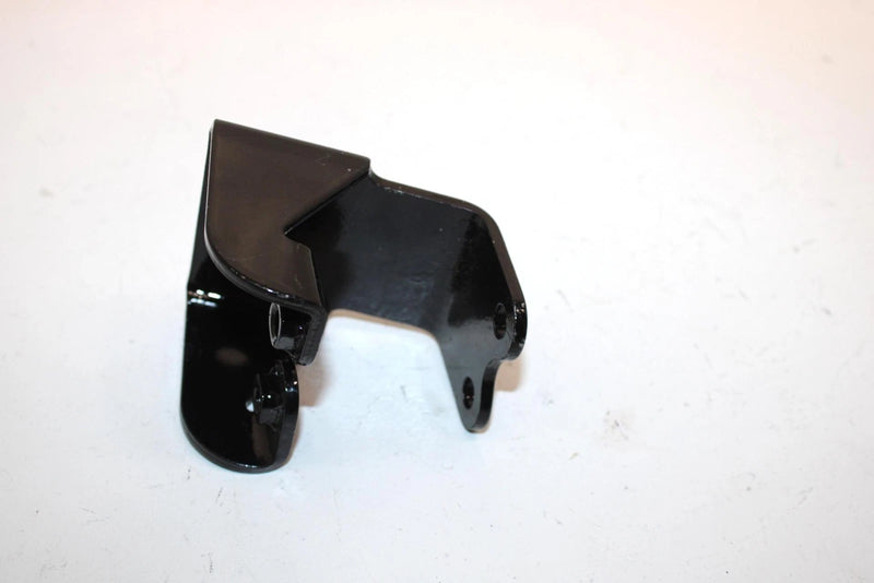 92 Yamaha Ovation Le Oem Engine Bracket 1 85L-21411-00-00 SYS