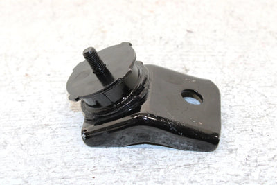 1995 Yamaha Vmax 600 Le Oem Front Lower Right Motor Mount 85L-21417-00-00 SY21